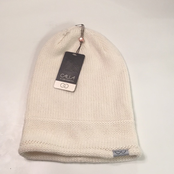 CALIA by Carrie Underwood Accessories - 🎄Calia Winter Beanie🎄